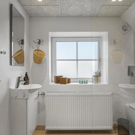 2 Bedroom Gorgeous In *