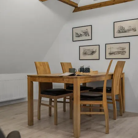 2 Bedroom Gorgeous In アパート *