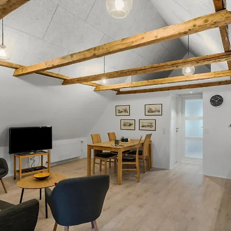 2 Bedroom Gorgeous In